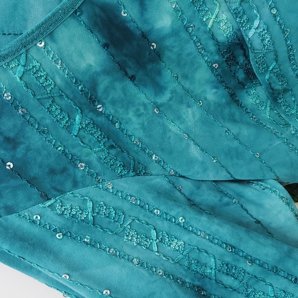 Tunic - Picture 3 of 4